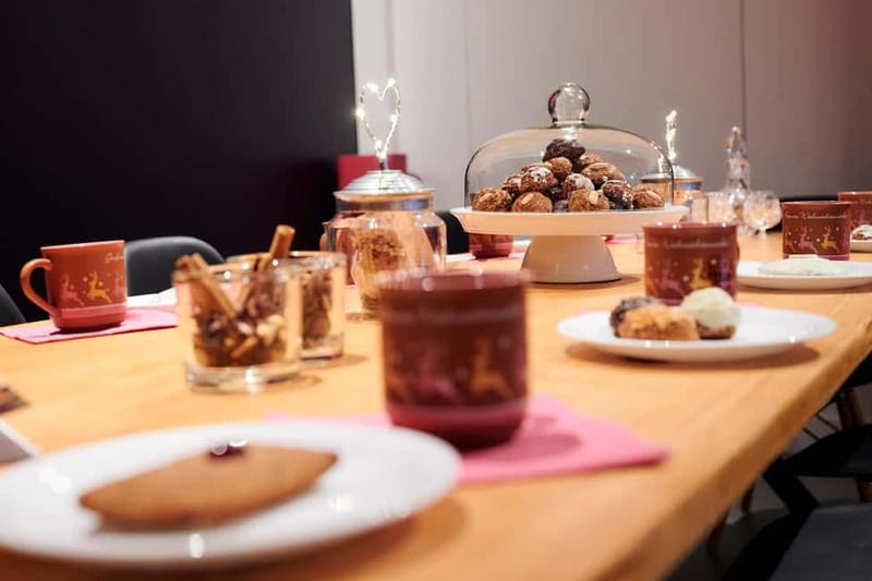 Bremen: Insight into the transparent factory with tasting - Entering Bremen’s Hidden Gem: The Glass Factory in Überseestadt