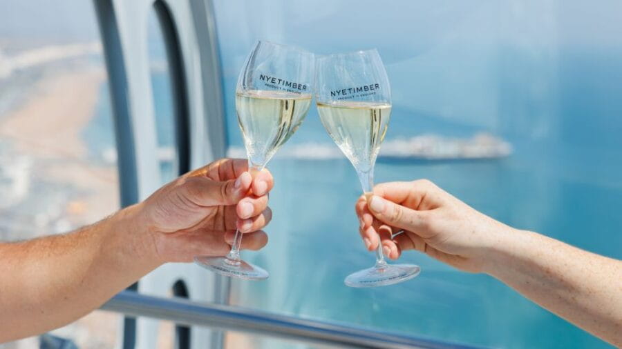 Brighton: Sky Bar i360 Entry Ticket with One Drink - Going Up: Inside the Brighton i360 Sky Bar