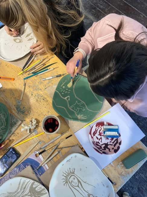 Bucharest: Ceramic Workshop Series: Handbuilding & Glazing - FAQ