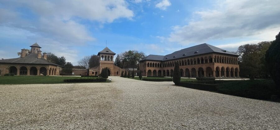 Bucharest City Tour 3 Hours, photo stops and visits - Is It Worth the Price? Analyzing the Value