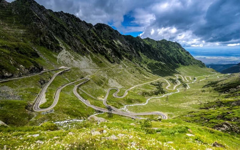 Bucharest: Transfagarasan Road & Balea Lake - Private Tour - Discovering the Spectacular Scenery of the Transfagarasan Highway