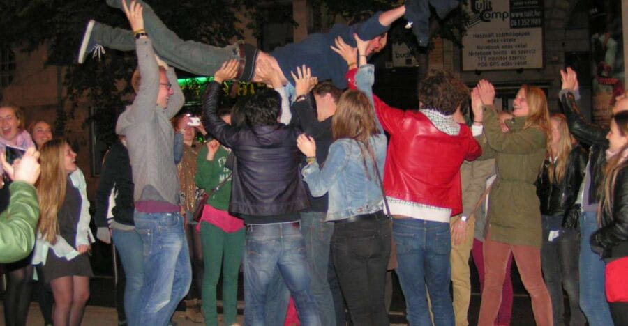 Budapest: 5-Hour Pub Crawl through Ruin Bars - The Guides Make the Difference