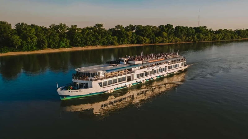 Budapest: Cruisin' Boat Party Tour with Electronic Music - Breaking Down the Itinerary: What Makes Each Part Special