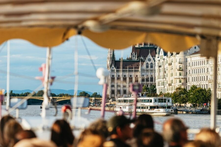 Budapest: Danube River City Lights Express Cruise - What to Expect on the Water