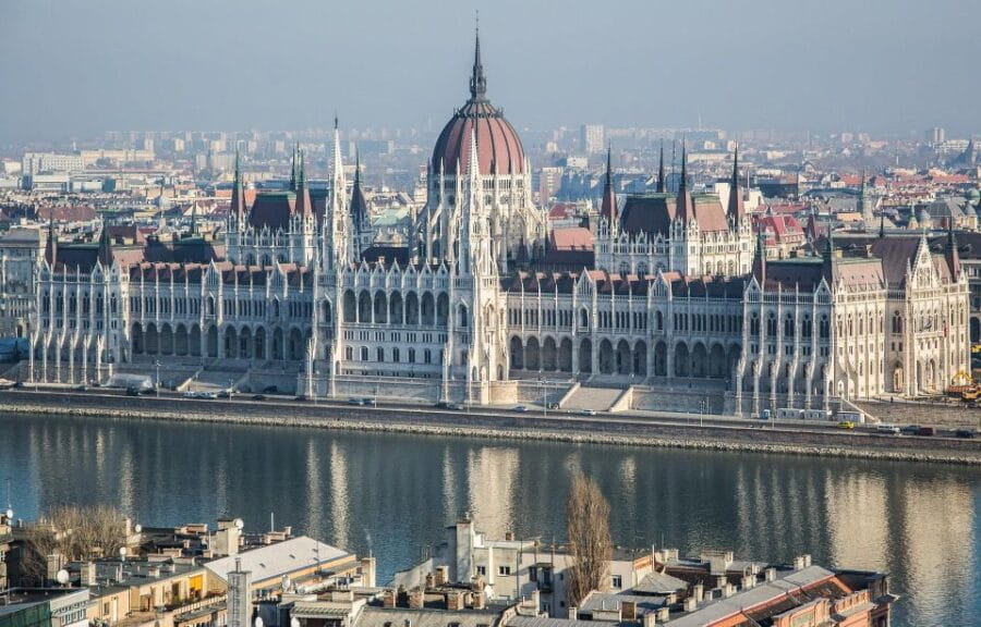 Budapest - Private Tour including Castle visit - Exploring Budapest’s Architectural Tapestry