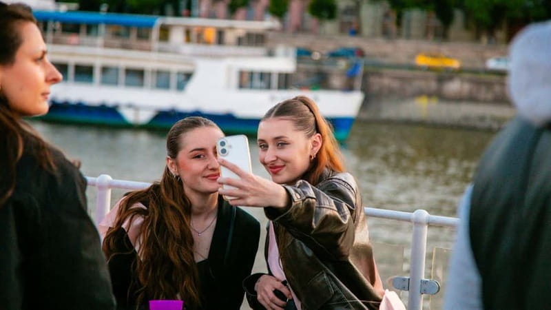 Budapest: Sip & Sail Danube Cruise with Prosecco Cocktails - Price and Value Analysis