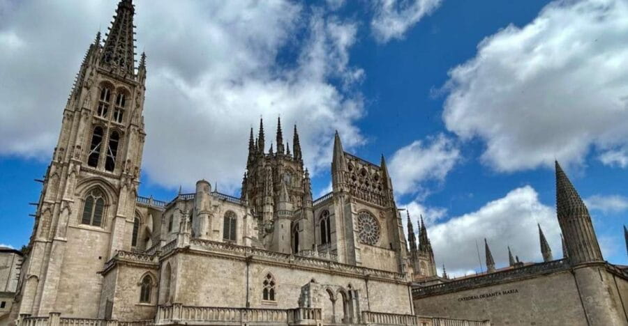 BURGOS GENIAL + CATEDRAL - The Cathedral: A Masterpiece with a Personal Touch