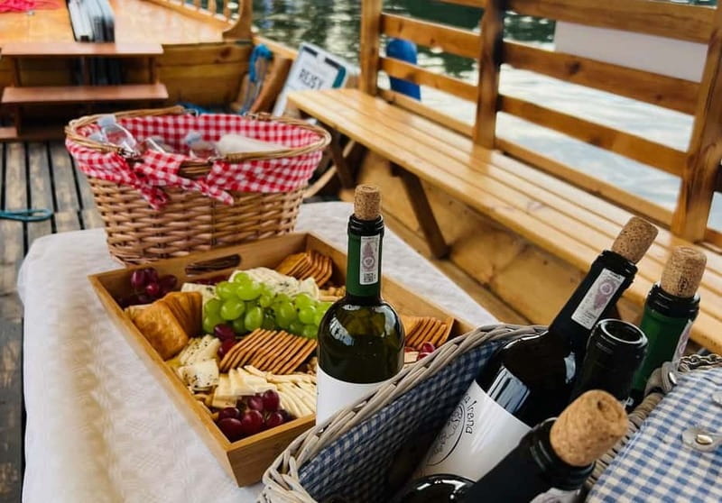 Bydgoszcz: River Cruise with local Wine and Cheese Tasting - Who Is This Experience Best For?