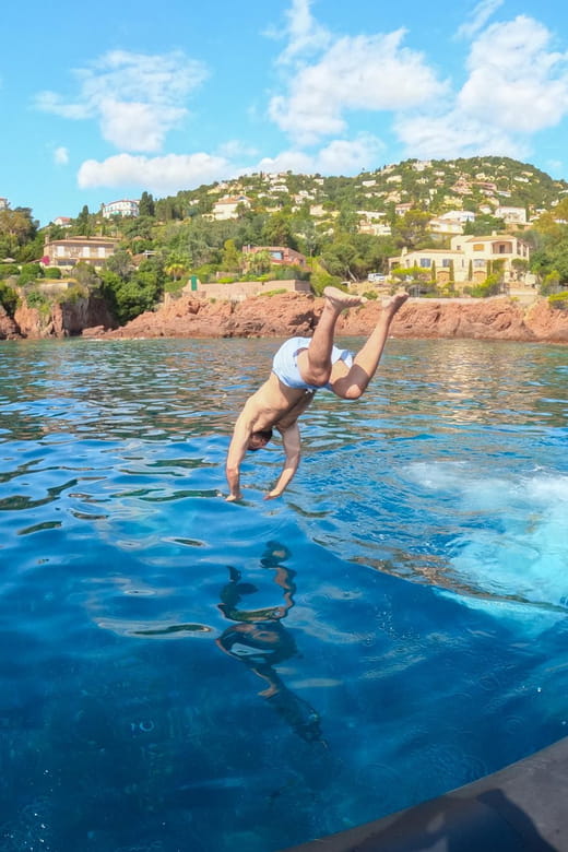 Cannes: 2.5-Hour Esterel Calanques Boat Excursion - Who Is This Tour Best For?