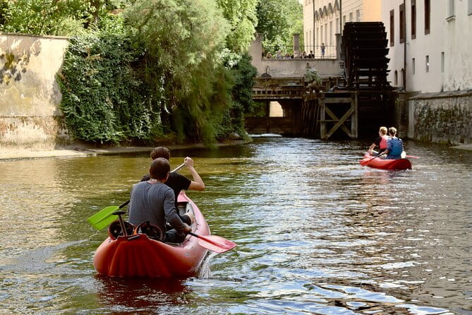 Canoe Adventure Tour Through Prague - FAQ