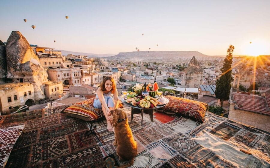 Cappadocia 2-Day Tour From Antalya-Kemer-Alanya-City of side - Arriving in Cappadocia: First Impressions and the Göreme Open-Air Museum