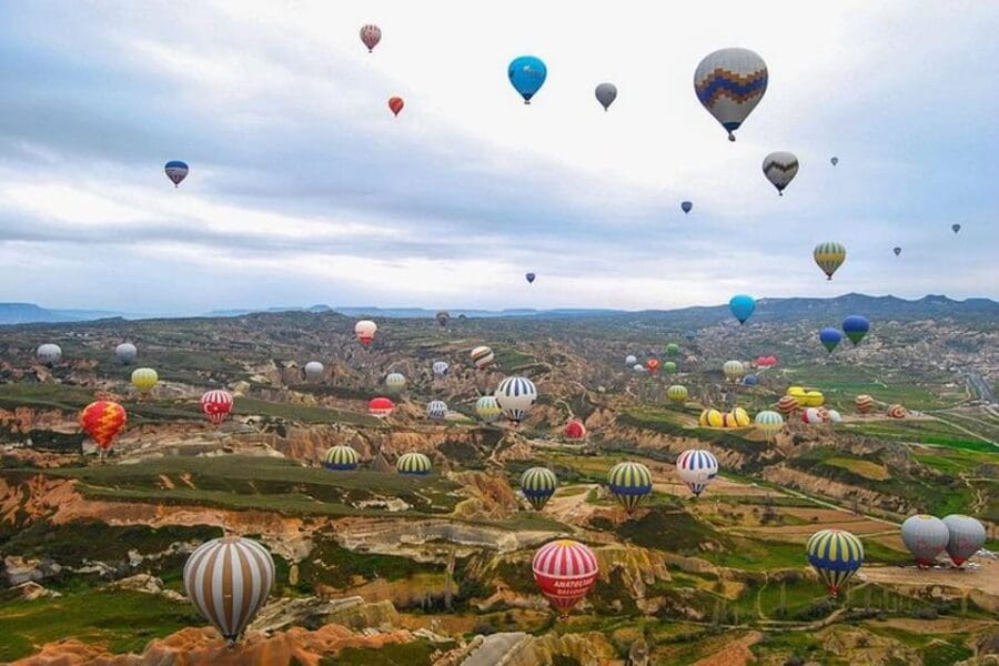 Cappadocia: Göreme Sunrise Hot Air Balloon Ride w/ Breakfast - Who Should Consider This Experience?