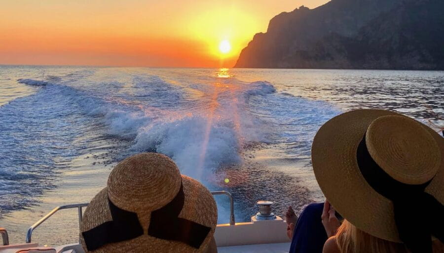 Capri: 2-Hours Sunset Boat Tour, Swimming & Dinner Option - What the Tour Includes and How It Works