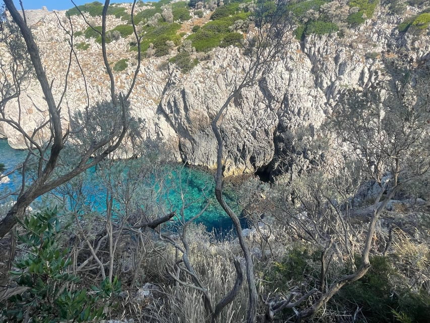 CAPRI HIKING: Path of Forts - The Path of Forts: A Walk into History and Nature