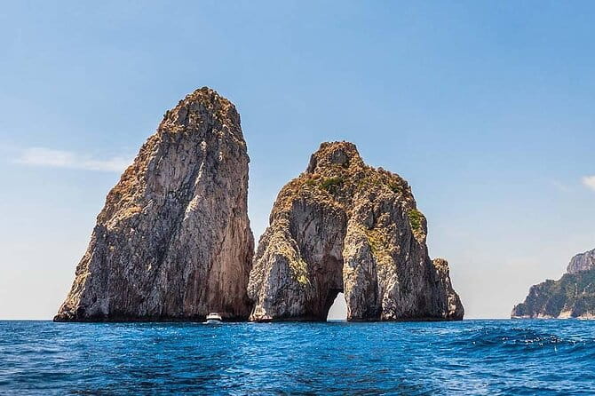 Capri Private Tour from Positano - Motorboat 28ft - Exploring Capri’s Coastline and Hidden Bays