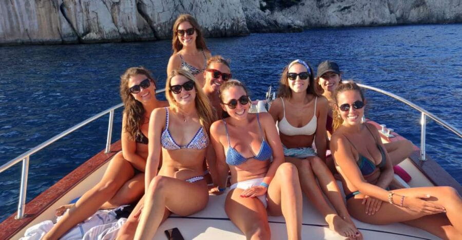 Capri: private tour in a typical boat - Who should consider this tour?