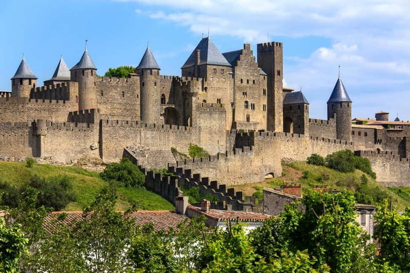 Carcassonne: Express Walk with a Local in 60 minutes - Highlights of the Tour: Landmarks and Local Flavor
