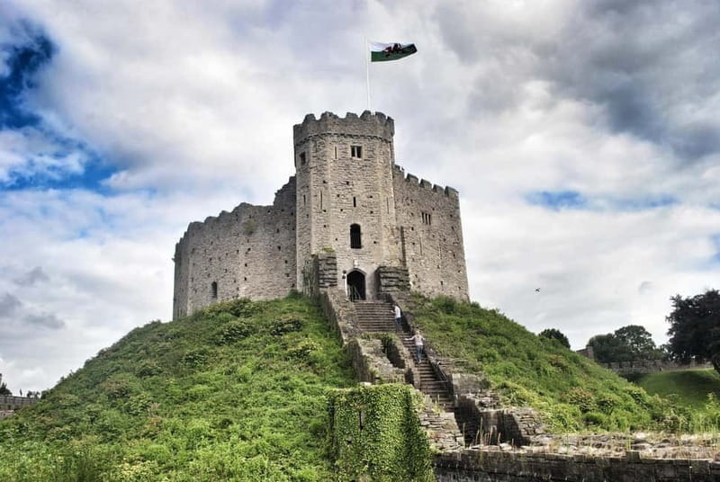 Cardiff, Brecon Beacons & Snowdonia Online Travel Guide - Who this guide is best for