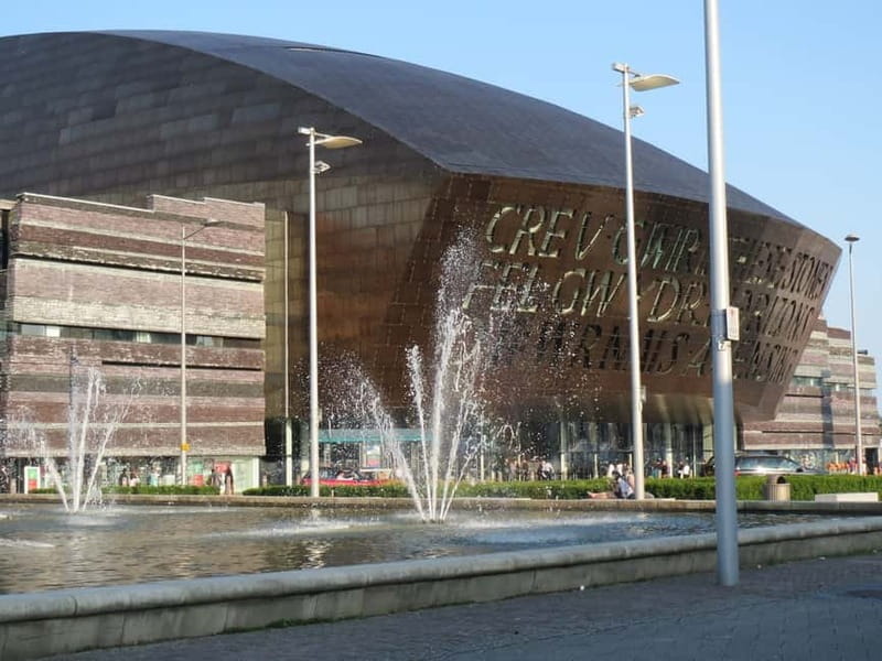 Cardiff Welcome Tour: Private Tour with a Local - Price and Practical Considerations