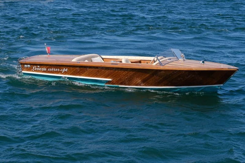 Cascais | Tour on Classic Venetian Boat with Drinks - Why This Boat Tour Stands Out