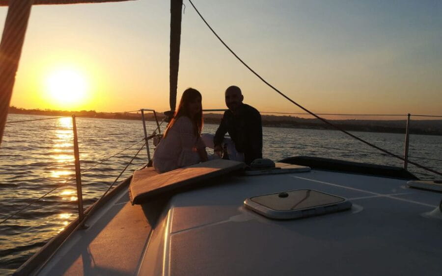 Catania: Guided Sunset Sailing Trip with Aperitif & Prosecco - Price and Value: Is It Worth It?