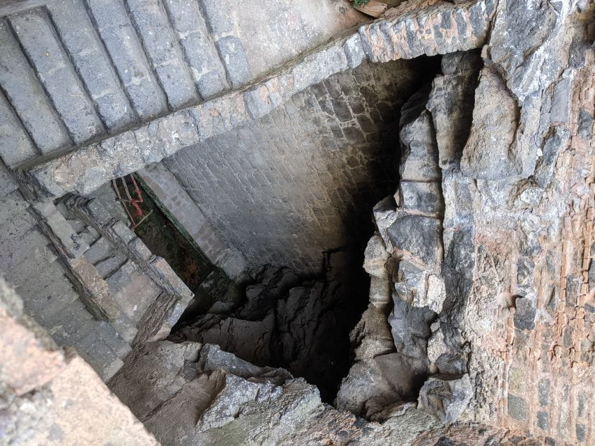 Catania: Underground Catania Tickets and Guided Tour - Entering the Hidden World Beneath Catania