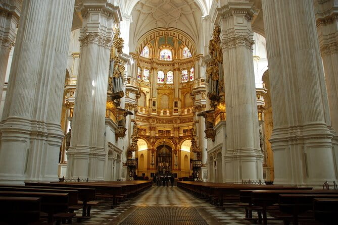 Cathedral and Royal Chapel Premium tour - Who Will Enjoy This Tour?
