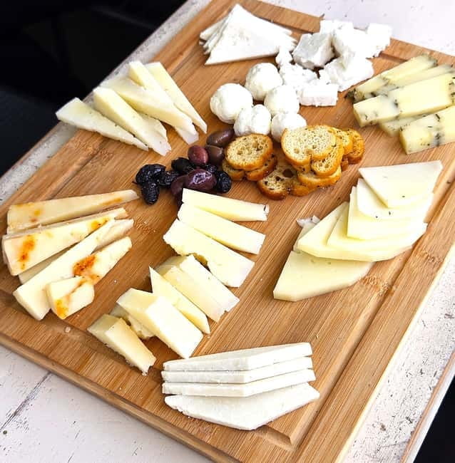 Chania: Morning Bites & Market Delights Food Tour - The Breakdown of the Itinerary