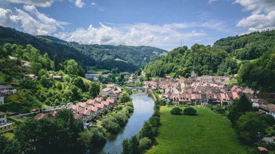 Circuit Secret St-Ursanne - A Closer Look at the Circuit Secret in St-Ursanne