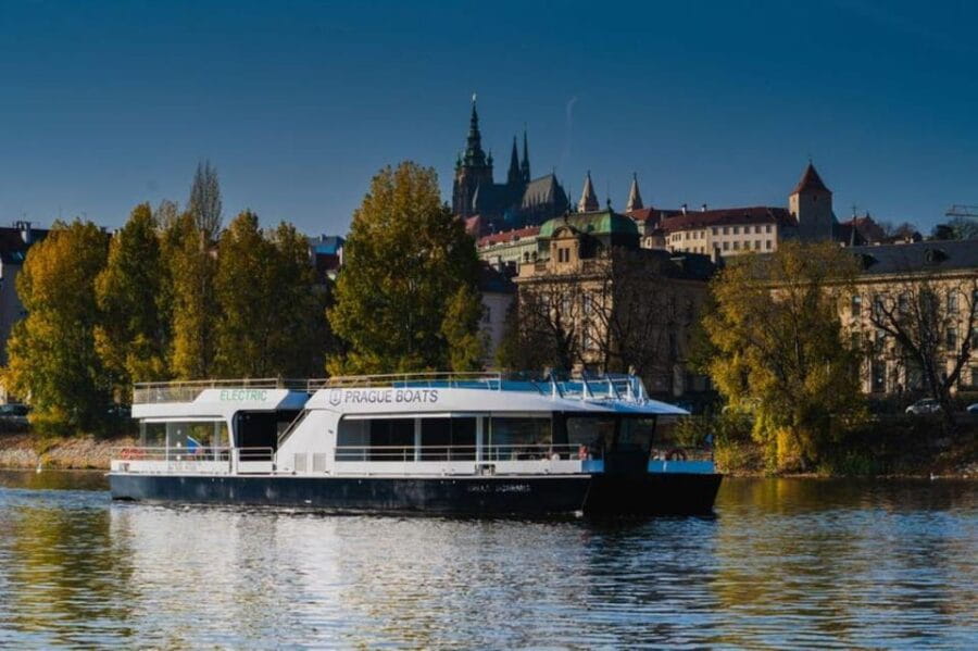 City Sightseeing Prague HOHO Bus, Castle Tour + River Cruise - Navigating the Prague Castle Grounds and Walking Tour