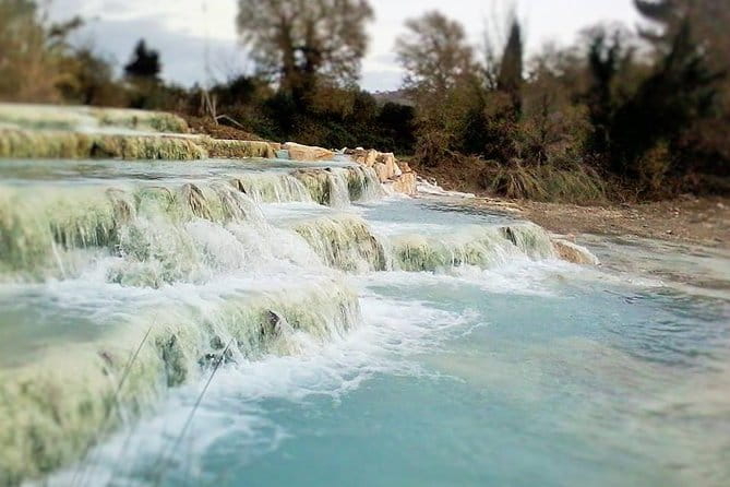 Civitavecchia: Tuscany Full-Day Guided Trip w/Wine Tasting - Exploring Pitigliano: The “Little Jerusalem”