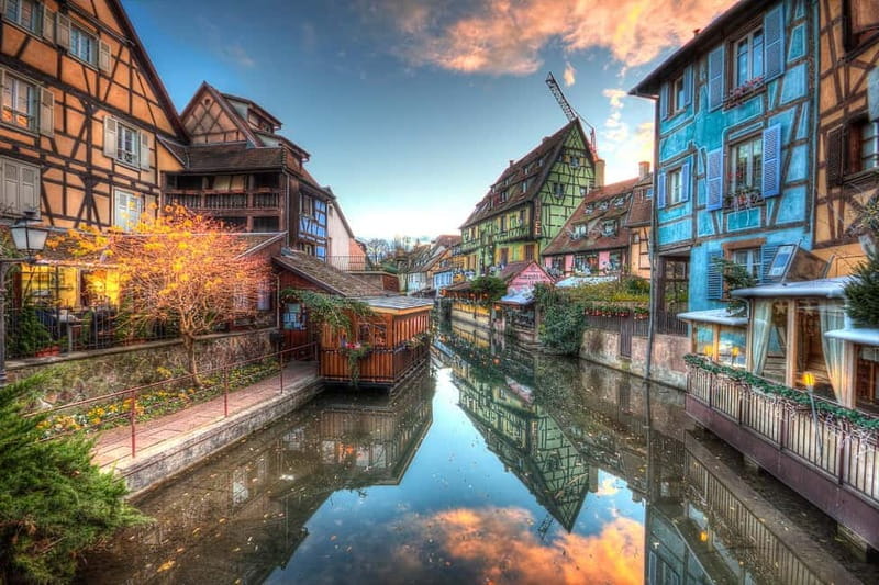 Colmar Tour: 2-hour walking tour in Spanish with a local guide - The Practicalities: Logistics and Experience