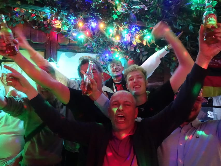 Cologne: Private pub crawl with insider guide & free shots - The Bars: From Cozy to Trendy