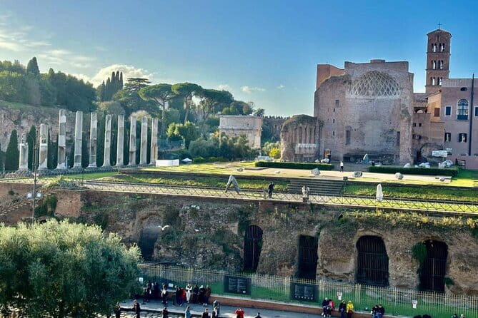 Colosseum Arena with Forum, Palatine Hill and Super Sites - Exploring the Roman Forum and Palatine Hill: The Heart of Ancient Rome