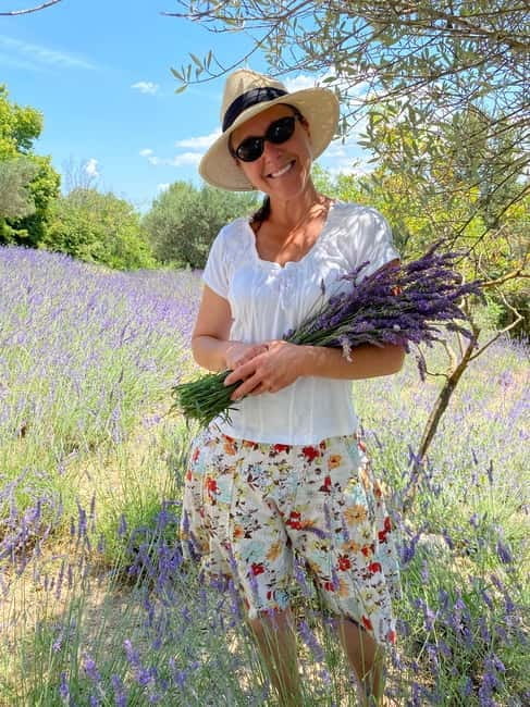 Cotignac: Lavender spindle workshop - The Craft: Creating Your Lavender Spindle