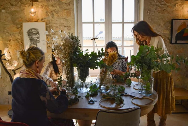 Cotignac: Workshop for creating dried flower crowns - Final Thoughts