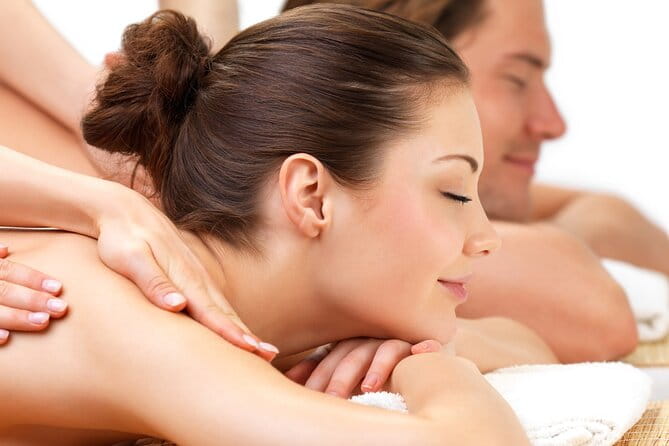 Couples massage with private jacuzzi, cup of cava and SPA entry at Eurotel - Staff and Atmosphere: Friendly and Professional