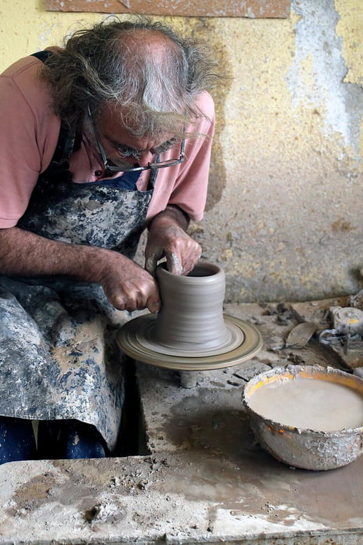 Crete: Raku Pottery Experience with Master Potter in Myrsini - Entering the World of Crete’s Craftsmanship