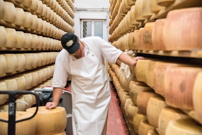 Culatello and Parmigiano: Private half-day tour in Parma - Visiting the Ancient Family Mansion for Culatello
