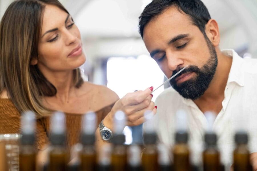 Custom Scent Atelier: Creating Your Personalized Perfume - Exploring the Aromatic World of Essential Oils