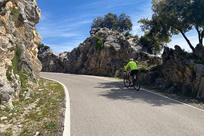 Cycling - Las Palomas Pass - Easy to Moderate Difficulty - The Downhill Delight and Village Charm