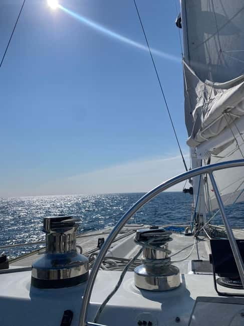 Day cruise on a maxi-catamaran in Quiberon Bay - Arriving at the Island: Exploring Wild Brittany