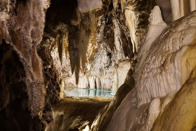 Day Trip from Sevilla to Aracena and la Gruta de las Maravillas - Exploring the Village of Aracena