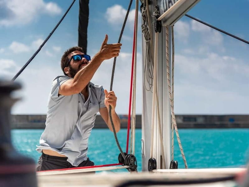 Dia Island Catamaran  Premium Lunch, Open Bar, Small Group - Cruising to Dia Island: What’s in Store for You