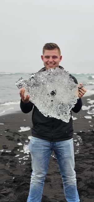 Diamond Beach and Jökulsárlón Day Tour with Boat Ride - The Itinerary: An In-Depth Look at Your Ice-Blue Day