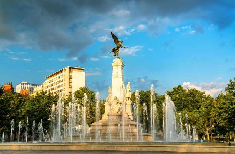 Dijon: Capture the most Photogenic Spots with a Local - Why This Tour Sells: Skillful Guides and Stunning Views