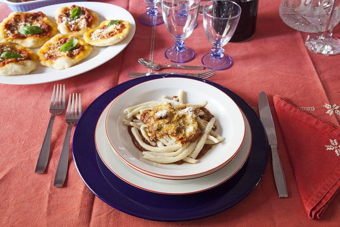 Dining Experience at a local's Home in Santa Margherita Ligure with Show Cooking - Who Will Love This Experience?