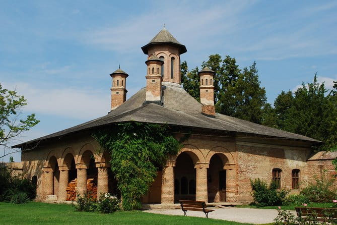 Discover Dracula's Tomb and Mogosoaia Palace - Private Tour from Bucharest - Key Points / Takeaways