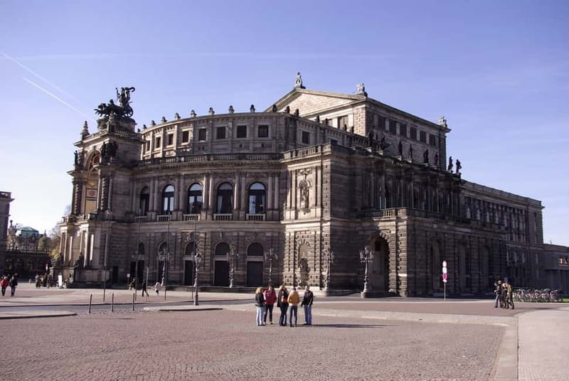 Dresden: 10-Hour-Tour from Berlin by VW-Bus - Exploring Dresden’s Iconic Sites on Foot
