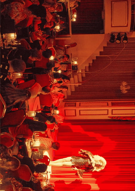 Dresden: "May I please" with Miss Chantal - The Performers: Miss Chantals Charisma and Musical Talent